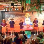 Es ging närrisch zu im wilden Schwemmelsbacher Fasching: An zwei Abenden entführten 70 kleine und große Akteure die Zuschauer in den tiefen Dschungel und die Steppe Afrikas