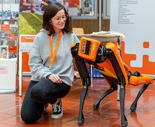 THWS-Studieninfotage 2026: Umfangreiches Präsenz- und Online-Programm für Studieninteressierte