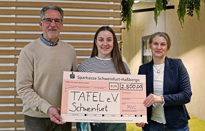 Soziale Nachhaltigkeit: P.A.C. spendet 2.500 Euro an die Schweinfurter Tafel