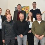 Erfolgreiche Nachwuchskräfte mit abgeschlossenen Weiterbildungen machen Landrat Wilhelm Schneider stolz