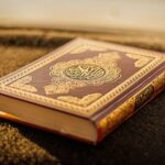 Mann hielt Richtung Altar ein Buch mit arabischen Schriftzeichen hoch: Nach der Störung der Religionsausübung am Palmsonntag sucht die Polizei nach Zeugen mit möglichen Videoaufzeichnungen