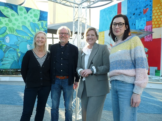 Rhön-Klinikum Campus Bad Neustadt präsentiert „Birds“ von Walter Steinbeck