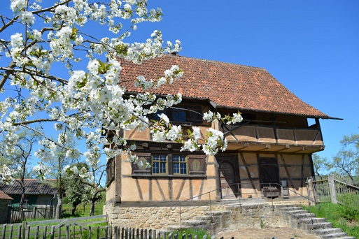 Das Fränkische Freilandmuseum Fladungen startet am 28. März in eine abwechslungsreiche Saison 2026