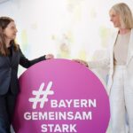 Jugendministerin Ulrike Scharf: „Freiheit braucht Verantwortung“ – Selbstregulierung der Social Media Anbieter ist effizienter als jedes Verbot