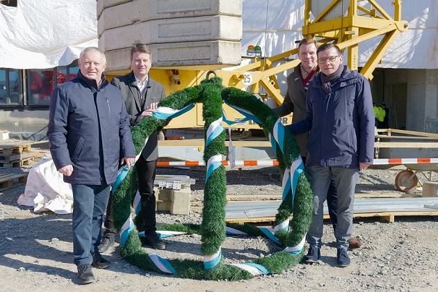 Investitionen in die Bildung sind Investitionen in die Zukunft: Richtfest für den Neubau des Schulzentrum Hammelburg