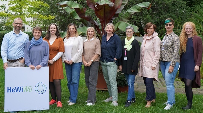 Filmvorführung mit Podiumsdiskussion im Bürgerbräu: Bayerischer Kongress der Hebammenwissenschaft am 26. März in Würzburg