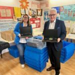 Laptop-Spende in Wert von 700 Euro vom LOS Schweinfurt an die Kindertafel