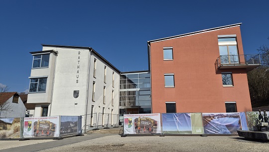 Umfassende Fassadensanierung geplant: Schonungens Rathaus wird für den Katastrophenfall fit gemacht