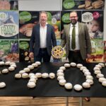 Kinder backen für Kinder und eine besondere Krapfenaktion: 9.500 Euro und 2.400 Euro Spende durch die Bäckerei Peter Schmitt