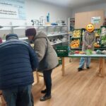 Senioren spenden bei einer Adventsfeier gesammelte 205 Euro für den Tafel-Laden in Gerolzhofen