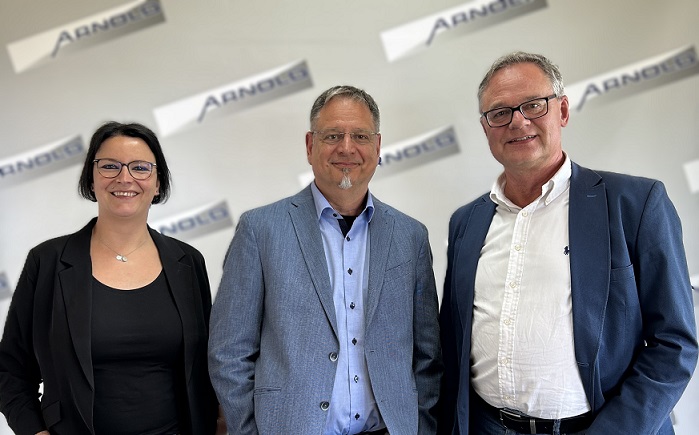 Perspektive für den Wiederaufbau: Arnold Schwerlast tritt Deutsch-Ukrainischer Industrie- und Handelskammer bei