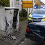 Sachschaden von mehreren tausend Euro: Polizei Bad Kissingen ermittelt 84 Jahre alte Unfallflüchtige nach Anstoß an Stromverteilerkasten