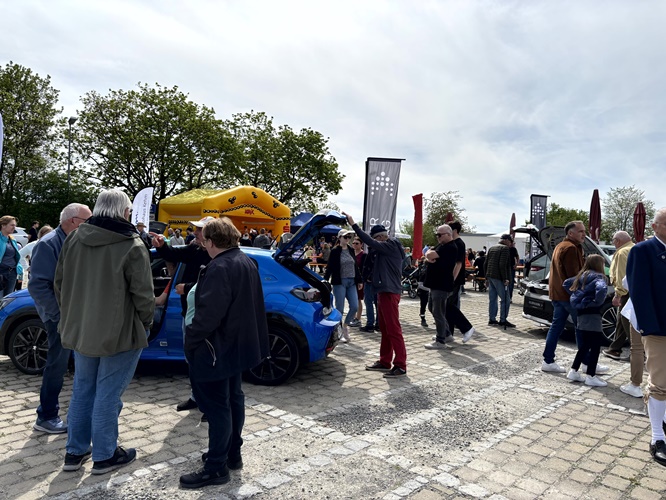 Die„Fahrzeugschau Elektromobilität“ in Bad Neustadt war bei der 13. Auflage ein Besuchermagnet