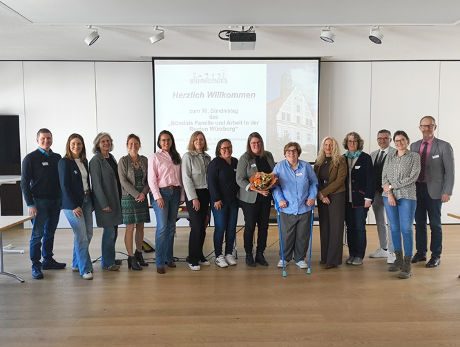 Wie umgehen mit der Doppelbelastung Pflege und Beruf?: Treffen des Bündnisses Familie und Arbeit für die Region Würzburg