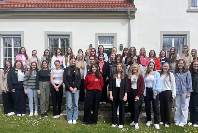 Fit in Sachen Frankenwein: Weinhoheiten-Seminar in Iphofen als Schulung für die Amtszeit