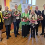 Winfried Ernst, Rudolph Karg, Carolin Reuter-Hock, Holger Strunk und Wiltrud Werner wurden mit höchster Auszeichnung des Landkreises Schweinfurt geehrt