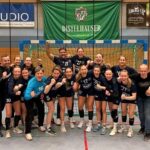 Nach dem Derbysieg über Pleichach jubelten die Bergtheimer Damen – aber nun müssen sie doch in die Relegation…