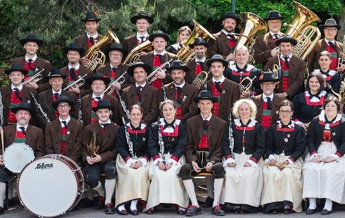 Musikalischer Startschuss in die Sommersaison: Gemeinschaftskonzert des SBO Volkach mit Tiroler Partnerorchester Musikkapelle Leifers