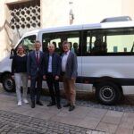Ein Mercedes Minibus mit mechanischer Rollstuhlrampe für Schweinfurts Partnerstadt Lutsk