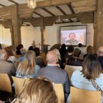 Zwischen Likes, Livestreams und Lebensrealität: Fachkräfte diskutieren Chancen und Risiken digitaler Lebenswelten