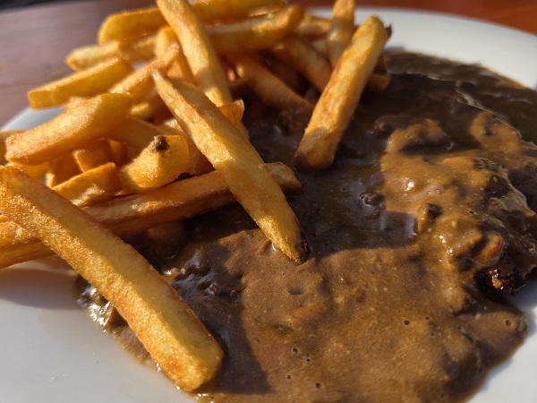 Die letzten hellen Böcke in der Brauerei-Gaststätte Wolf in Rüdenhausen zu mal wieder Jägerschnitzel