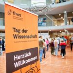 Besucherandrang beim „Tag der Wissenschaft“ an der THWS: Rund 1.800 Begeisterte erlebten den Standort Schweinfurt und einen Mix aus Laborbesuchen, Vorträgen und Experimenten