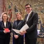 Öffentlicher Festakt im historischen Rathaus: Prof. Dr. Melina Schuh erhält Carus-Preises und Carus-Medaille