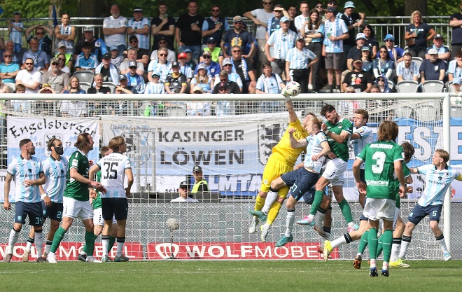 Das vierte Remis in Serie: Doch kein Zuschauerrekord beim FC 05 gegen zahme Münchner Löwen – VIELE FOTOS & VIDEO!