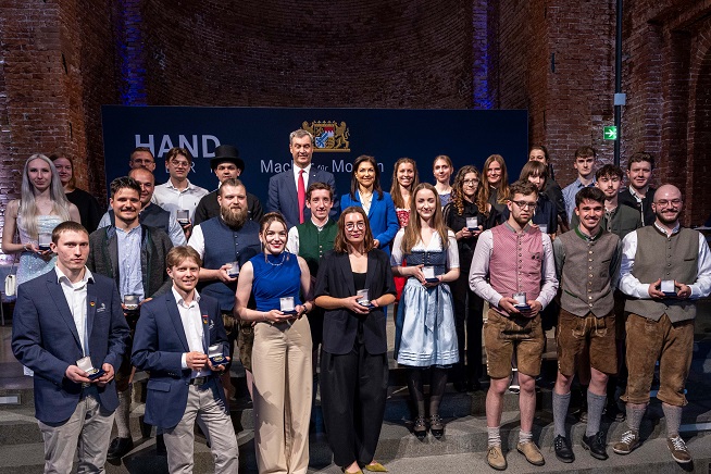 Bayerischer Handwerksempfang mit Katherina Reiche und Markus Söder: Macher-Taler für vier unterfränkische Junghandwerker