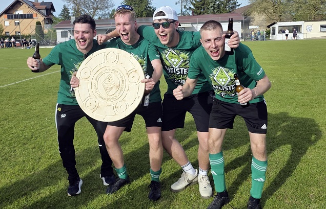 Schleerieth als Kündiger der Kreisliga-Zugehörigkeit: Im Eschenbachtal spielt man nun auf Bezirksebene – ÜBER 50 JUBELFOTOS & VIDEO!