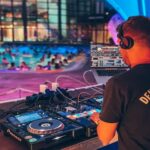 Sommerparty für alle Gäste: Chillen nach dem Prüfungsstress mit DJ-Sounds und Schaumparty im ThermenMeer