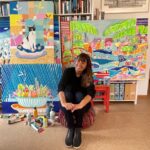 Farbenfrohes und Tierliebe: Eine Ausstellung von Sabine Rühl in den Gängen des Rathauses