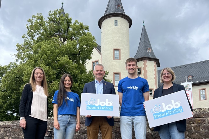 Unternehmen gesucht: Azubi-Speed-Dating sorgt für das perfekte Match bei der Nachwuchssuche für Lohrer Betriebe