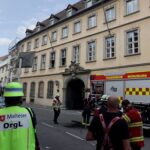 Feuerwehreinsatz im Bischöflichen Ordinariat Würzburg nach dem Brand eines Klimageräts