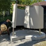 Schneckenalarm am Grafenrheinfelder Naturbadesee: Sie sind aus Beton, dort gewollt und dienen zum Umziehen direkt vor Ort