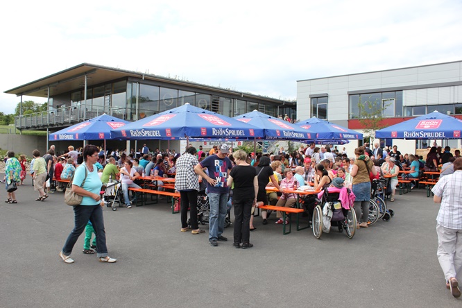 In Hohenroth laufen die Vorbereitungen auf Hochtouren: Lebenshilfe-Werkstatt lädt zum traditionsreichen Sommerfest ein