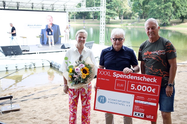 Rookie-Festival von XXXLutz am Baggersee: Eine wertvolle Spende in Höhe von 5.000 Euro für die Schweinfurter Kindertafel