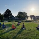 Internationaler Yoga-Tag in Bad Kissingen: Kostenfreie Veranstaltung im Luitpoldpark lädt zum Mitmachen ein