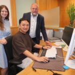 Vor drei Jahren kam Prajwol Tamang aus Nepal nach Würzburg: Jetzt ist er ausgebildeter Fachinformatiker im Landratsamt und kümmert sich um die Digitalisierung