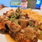 Essen wie Gott in Franken: Haferflockenburger, Leberkäs´ und Jägerschnitzel im Gasthaus zur Traube
