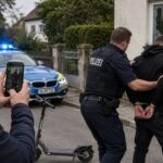 Zeuge fertigt Beweisfotos: 21 Jahre alter Algerier bricht doppelt ein und flüchtet mit einem zuvor gestohlenen E-Scooter