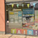 10 Jahre „Fairtrade-Town“ Marktheidenfeld werden sichtbar: Schaufenster in der Innenstadt lädt zum Entdecken des fairen Handels ein