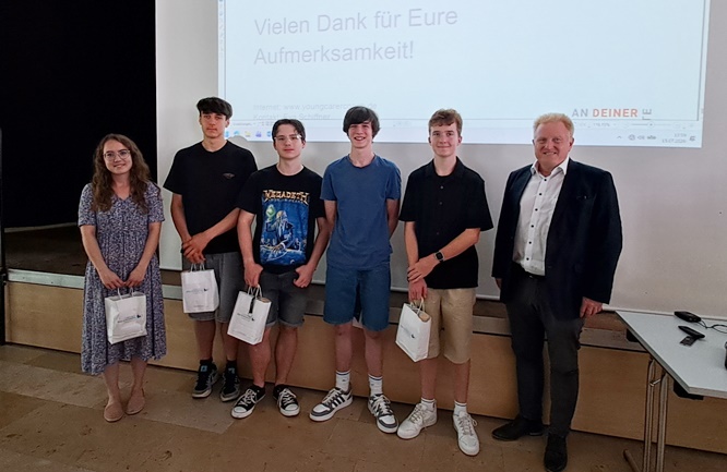 Jugendliche mit Pflegeverantwortung sichtbar machen: Filmvorstellung am Gymnasium Münnerstadt zu Young Carers