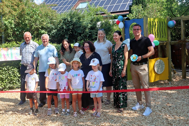 Lange ersehnt – jetzt schnell gelungen: Neues Spielgerät für die Kindergartenkinder der Kindertagesstätte Sankt Elisabeth