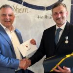 Ohne zu zögern Leben gerettet: Volkacher Jan Baumann wurde mit der Christophorus-Medaille ausgezeichnet