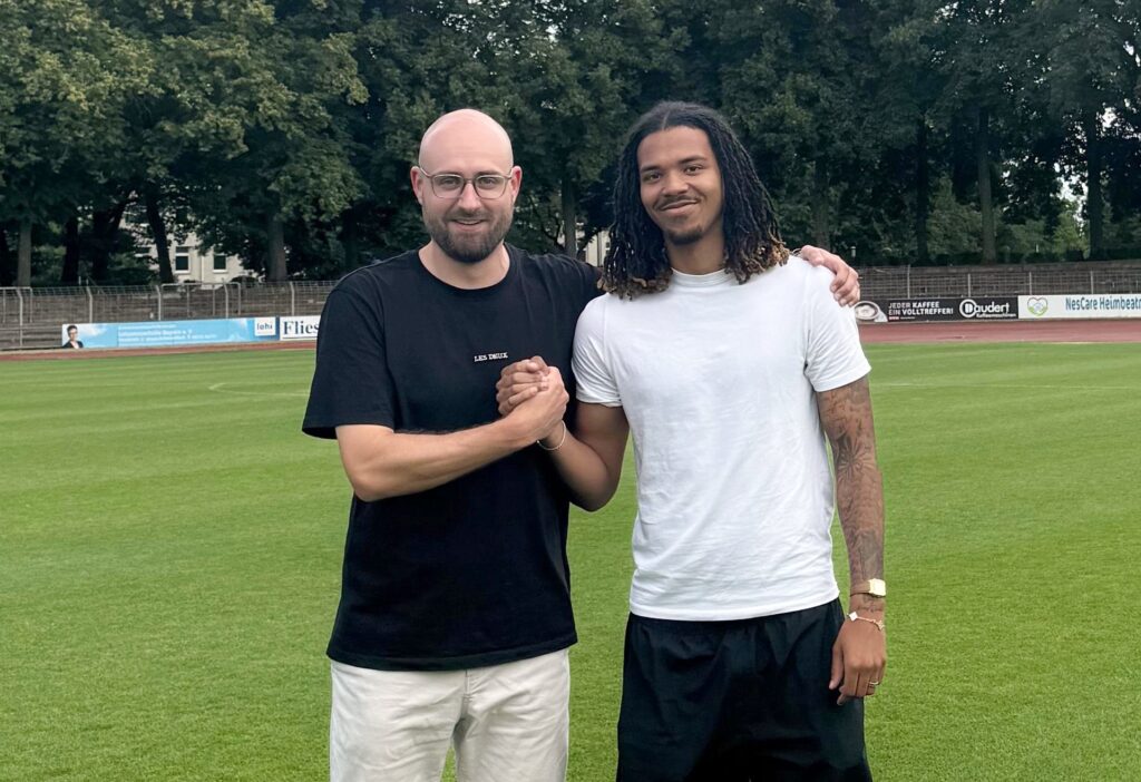 Stürmertrio der Schnüdel ist komplett: Morris Adelabu kommt aus Neumarkt zum FC 05