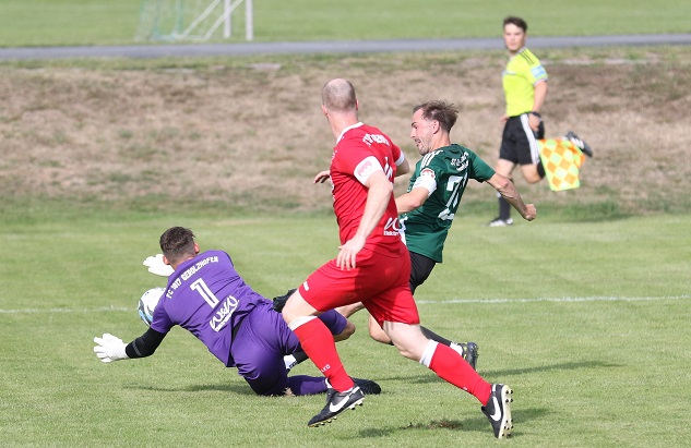 Oberschwarzach macht´s deutlich im großen Derby gegen den noch punktlosen FC Gerolzhofen – MIT VIELEN FOTOS!