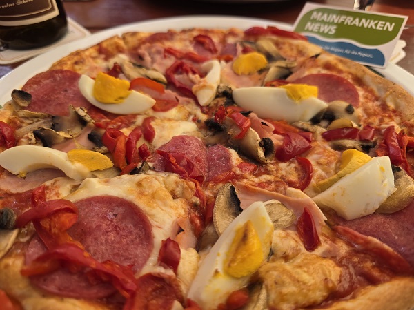Essen wie Gott in Neapel: Pizzatag in der Sirena in Sennfeld mit Diavolo und Margerita