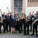 Serenade findet auf dem Kirchplatz statt: Jahreskonzert der Big Band „Swinging Lohr“