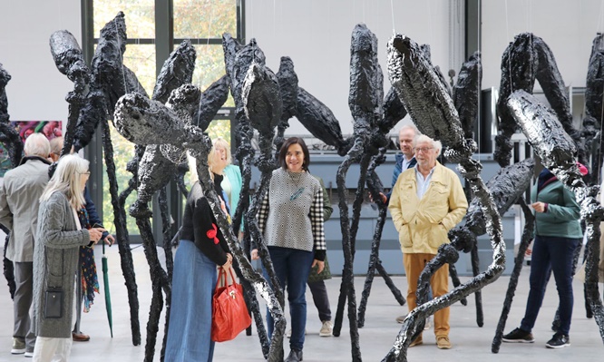 Nach der Natur: Neue Kunstausstellung im Kloster Wechterswinkel mit Werken von Ulrike Donié